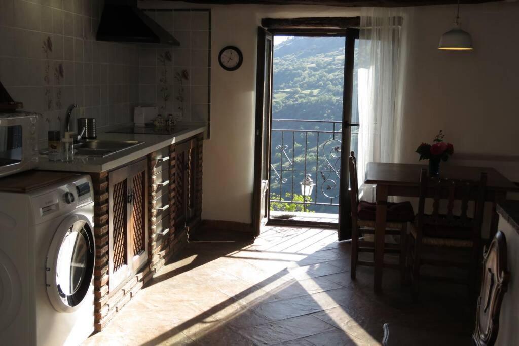 Casa La Solea. Vistas Al Pueblo Y La Sierra Villa Bubión Kültér fotó
